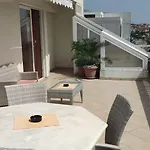 아파트 Happy Basset Terrace *