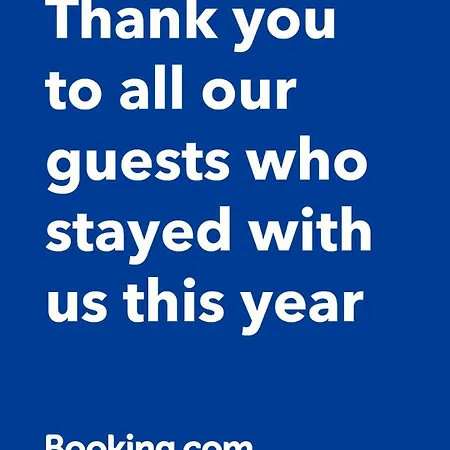 Happy Basset Terrace *