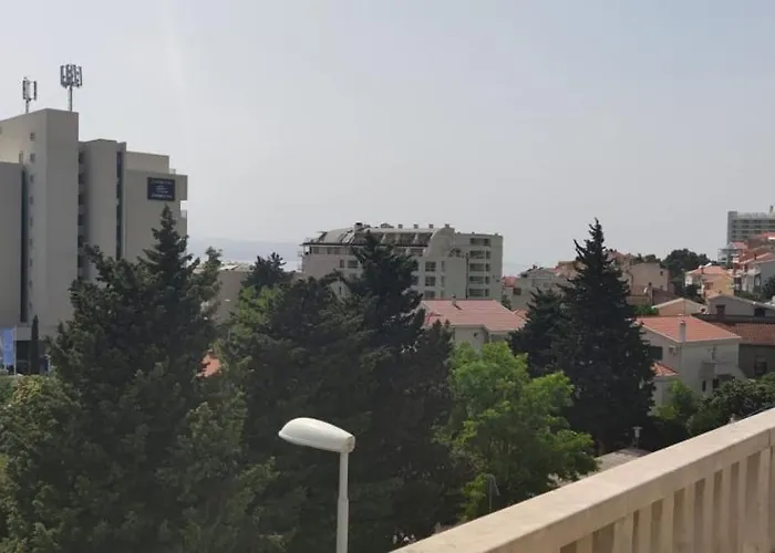 Happy Basset Terrace Apartman