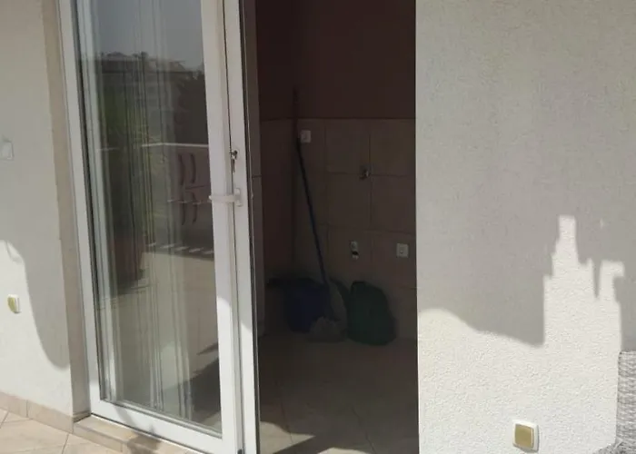 Happy Basset Terrace * Makarska