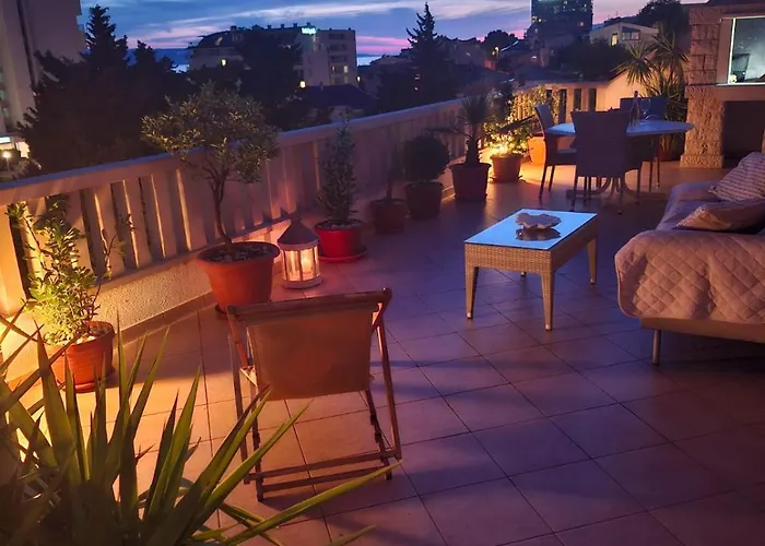 Happy Basset Terrace Apartman *