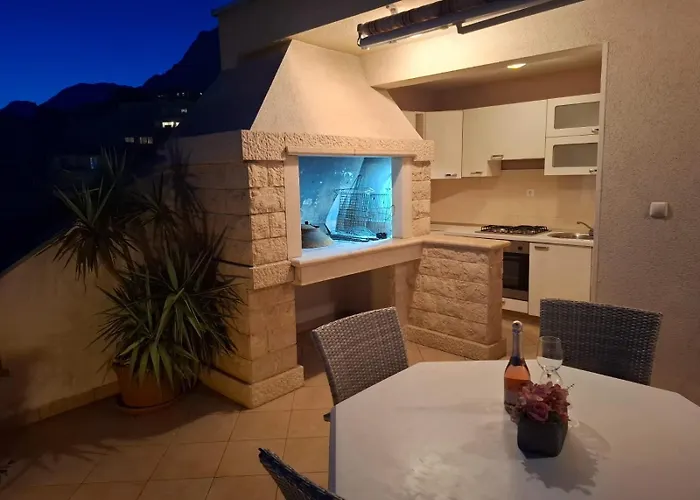 Happy Basset Terrace Apartman