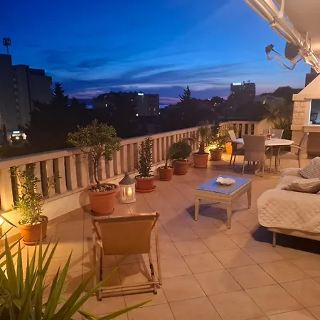 Happy Basset Terrace * Makarska